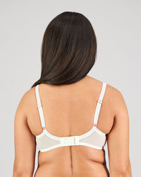 Model wears Dreamscape Underwire Bra in EGRET. On body back view