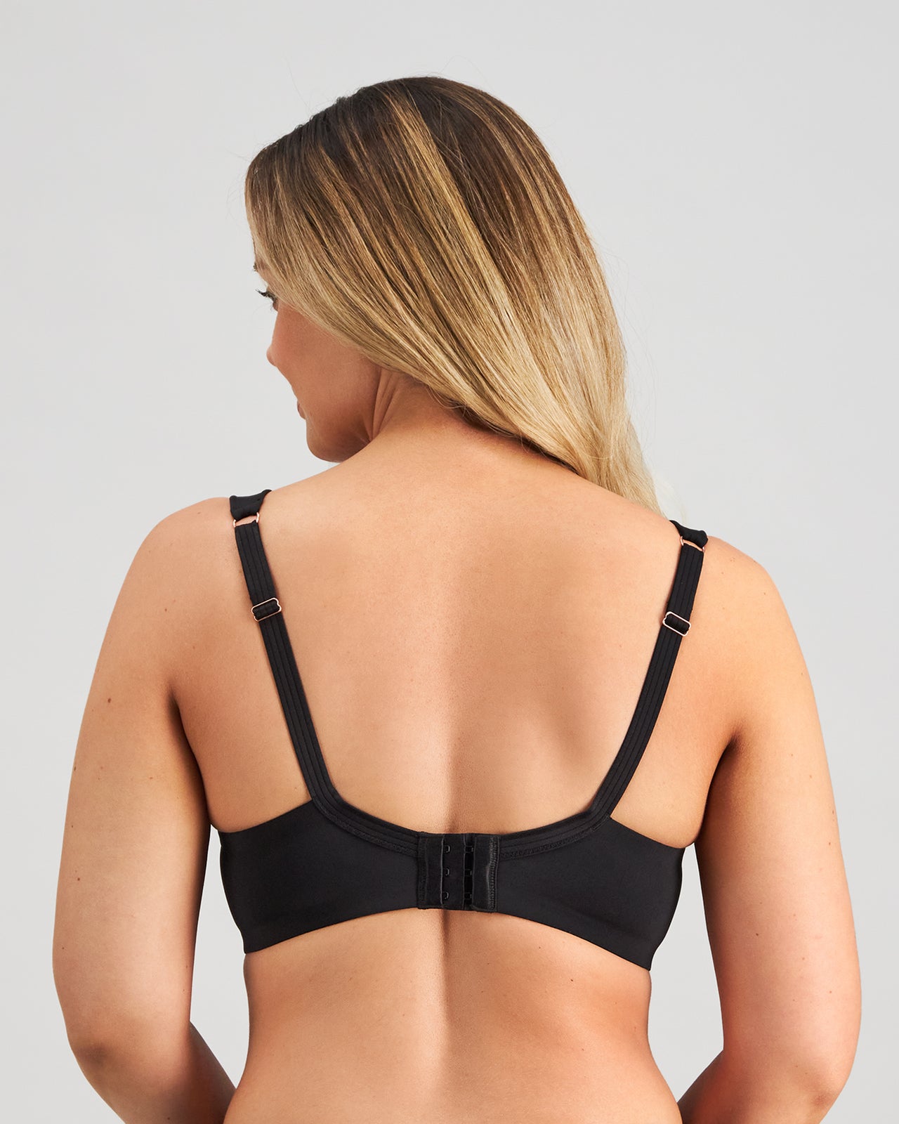 F22-712.BLAK.BB