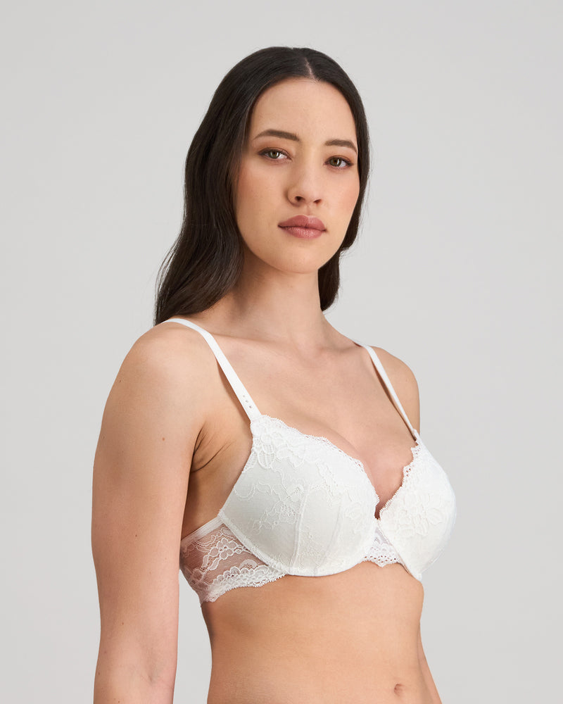 Model wears My Fit Lace Contour Bra in WHITE. On body side view
