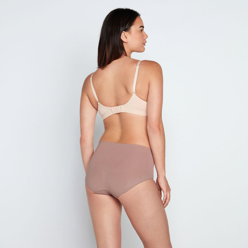 Model wears Medium Control Full Brief in MOCHA. On body back view