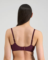 Model wears Laurel Underwire Bra in FIG. On body back view