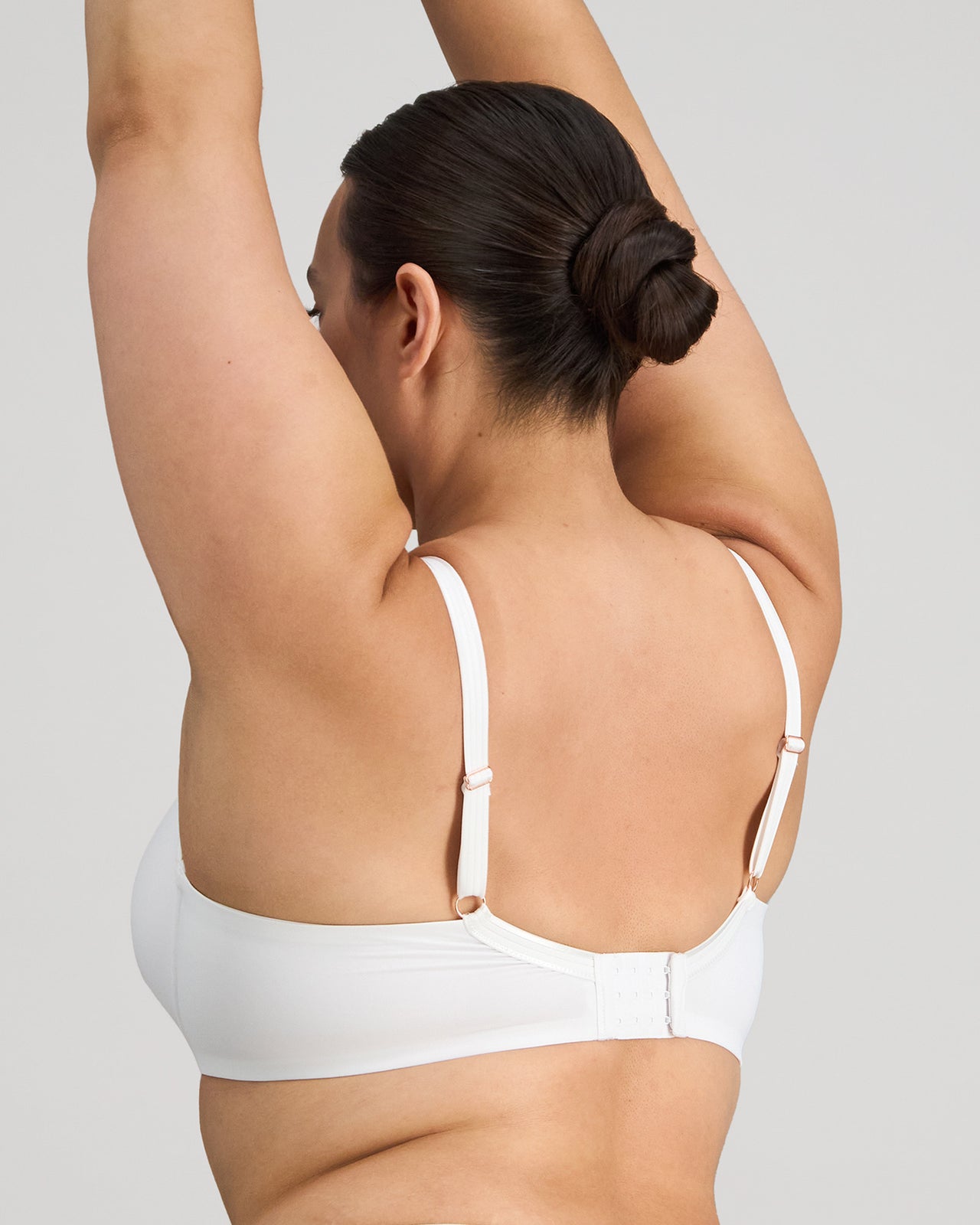 Sculpt Contour Bra in WHITE. Feature shot