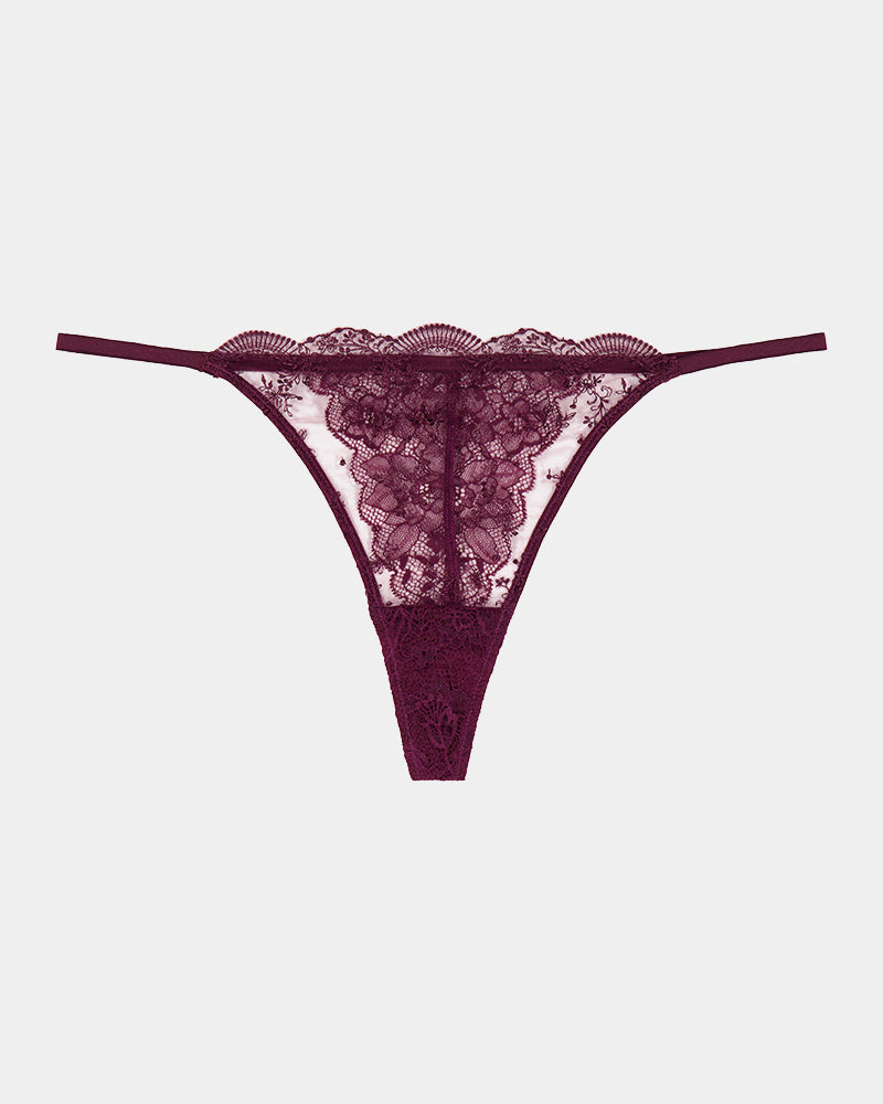 Etienne Thong in FIG. Flat lay front view