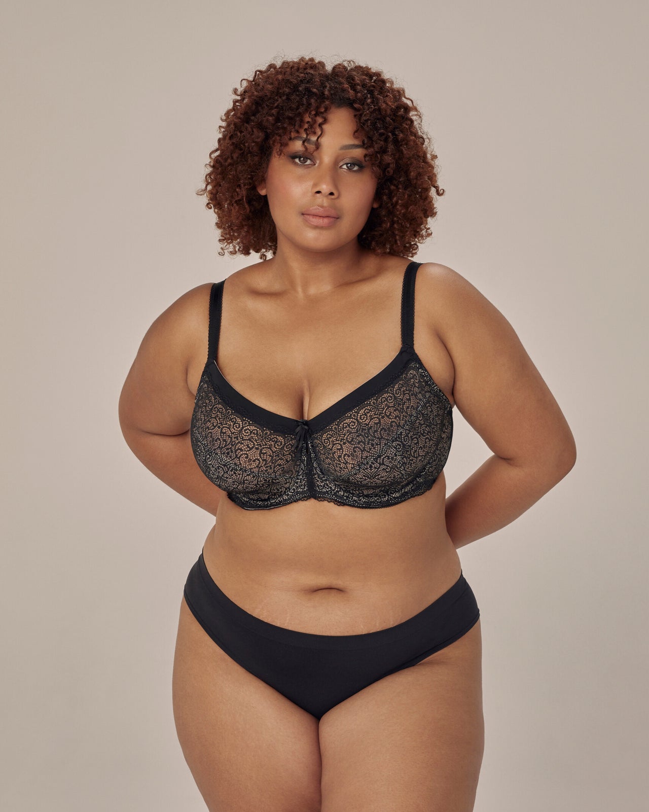 Delicate Lace Underwire Bra in BLACK/CREAM TAN. Feature shot