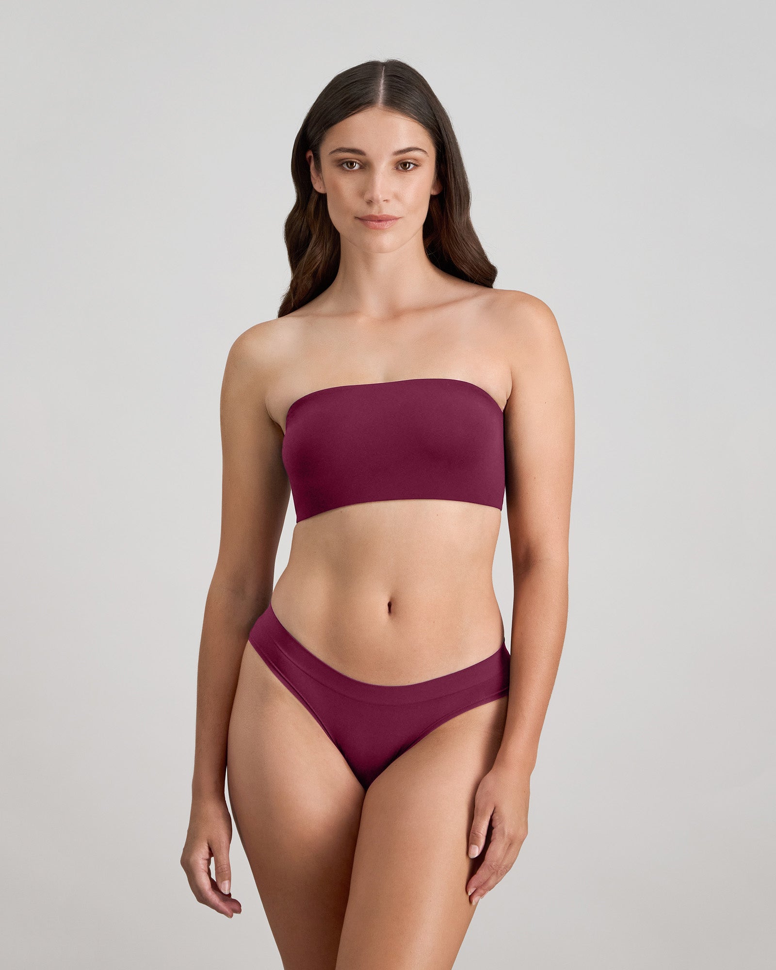 Extra-Ordinary Bandeau in FIG. Feature shot