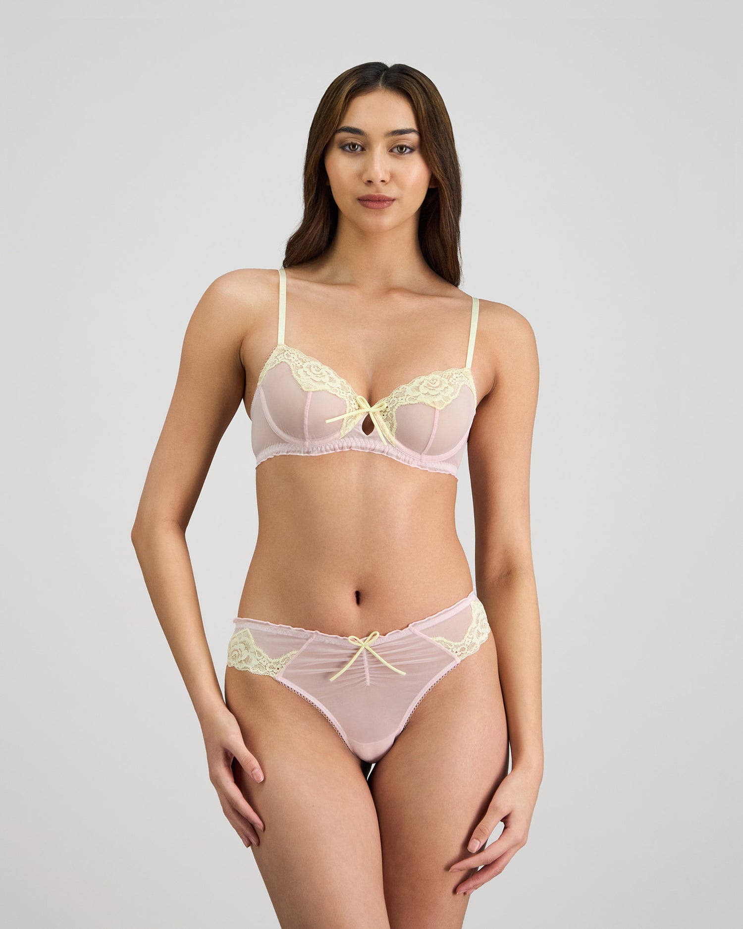 Dreamer Underwire Bra in PALE LILAC. Feature shot