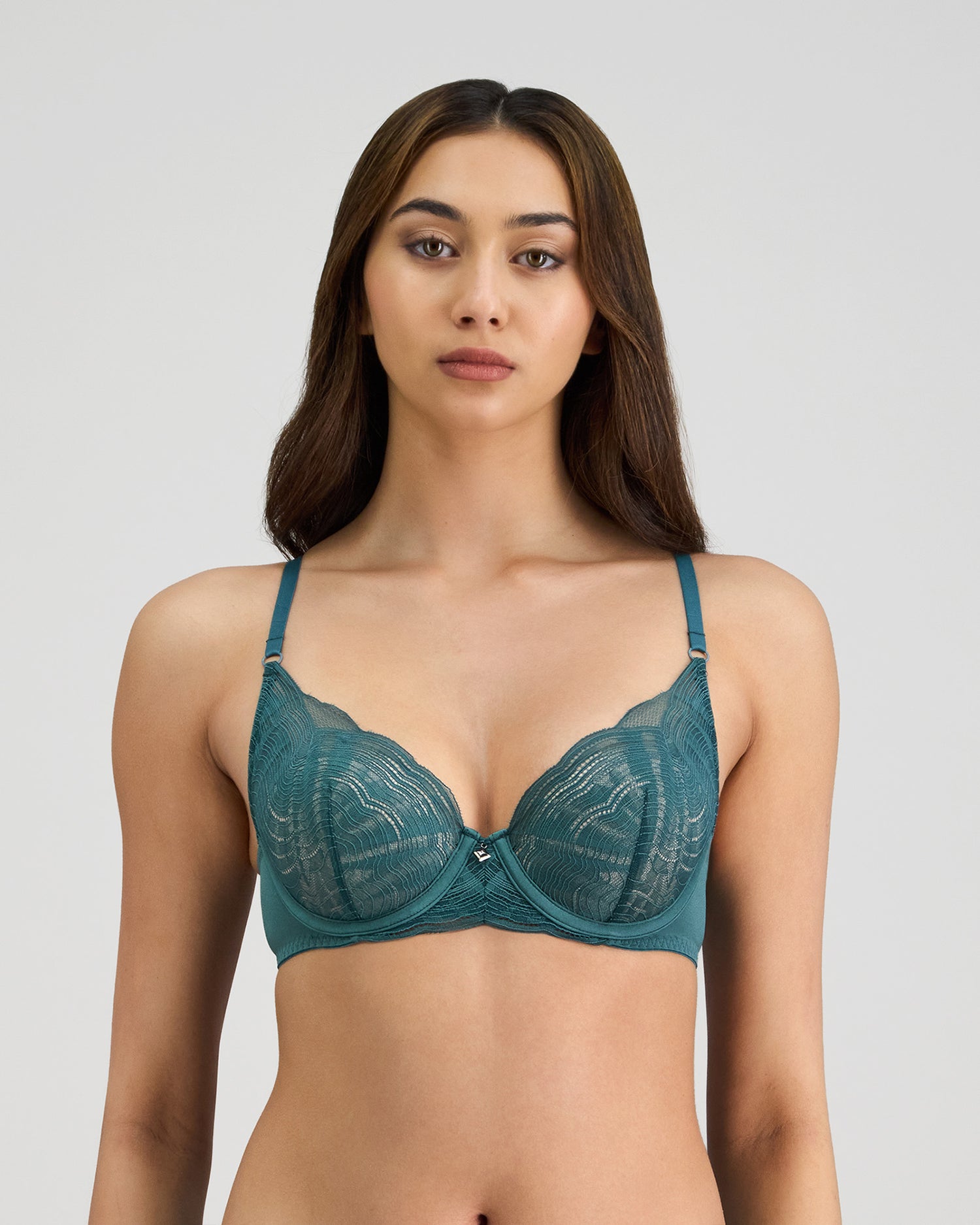 Model wears Coco Divine Contour Bra in MEDITERRANEA. On body front view