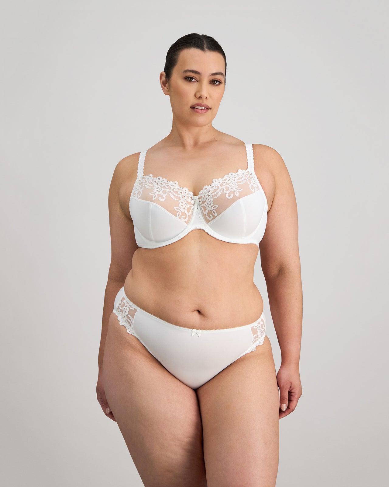 Coral Underwire Bra in WHITE. Flat lay back view