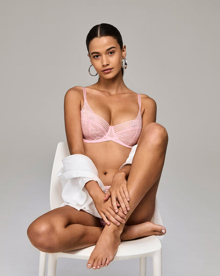 Lucille Underwire Bra in FAIRY TALE. Feature shot