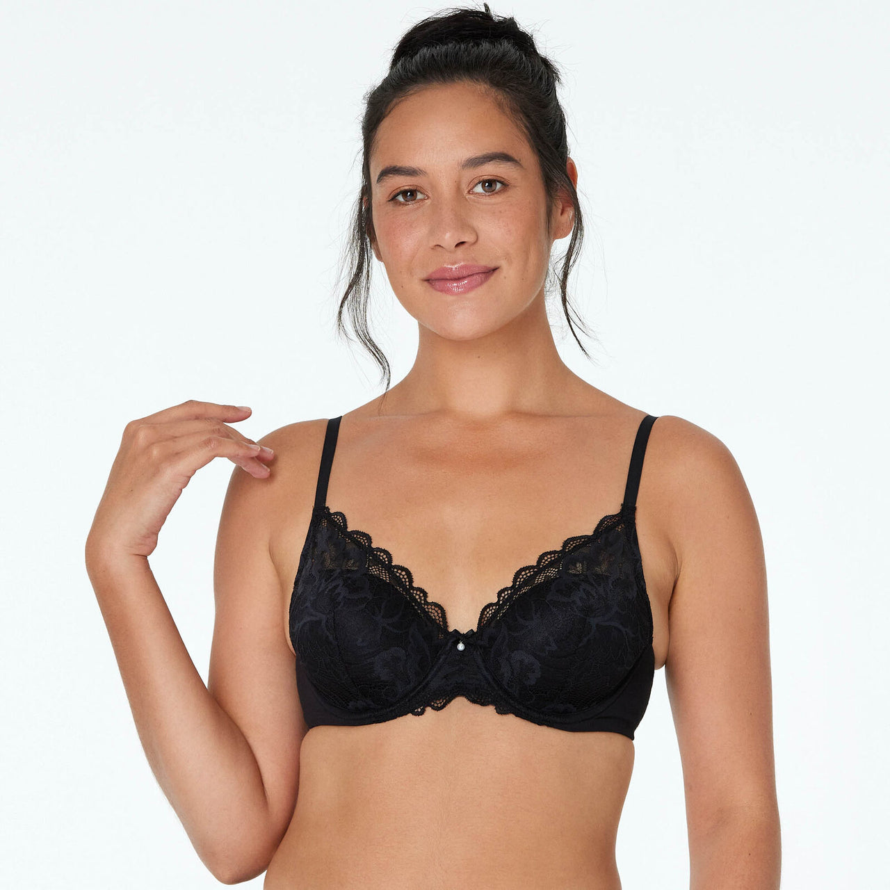 Model wears Embrace Contour Bra in BLACK. On body front view