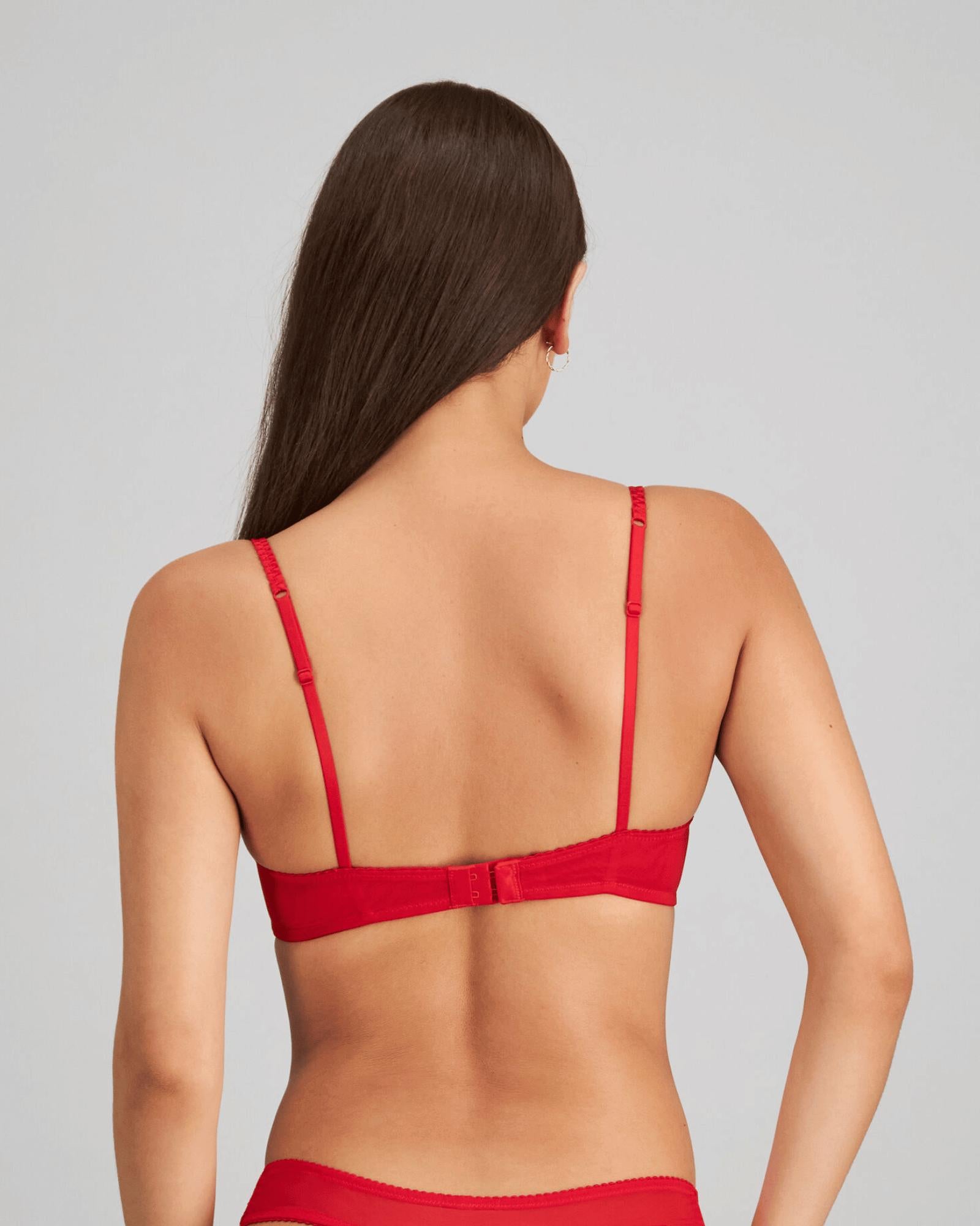 Model wears Sofia Underwire Bra in SALSA. On body back view