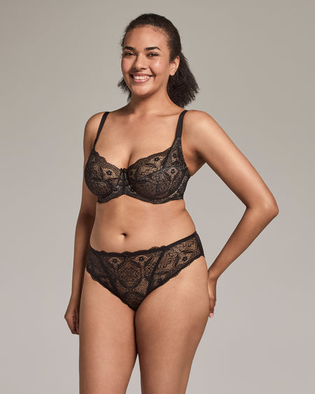 Juniper Underwire Bra in BLACK. Feature shot