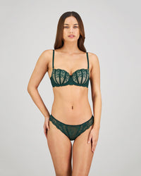 Sofia Contour Bra in RAIN FOREST. Feature shot