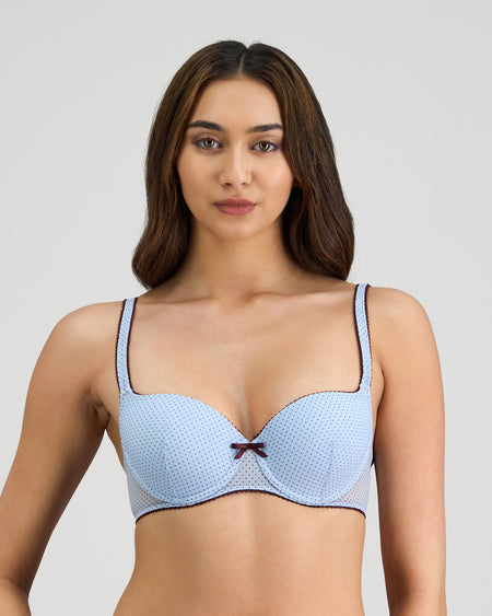 Model wears Harmony 2.0 Contour Bra in SKYWAY/FIG. On body front view