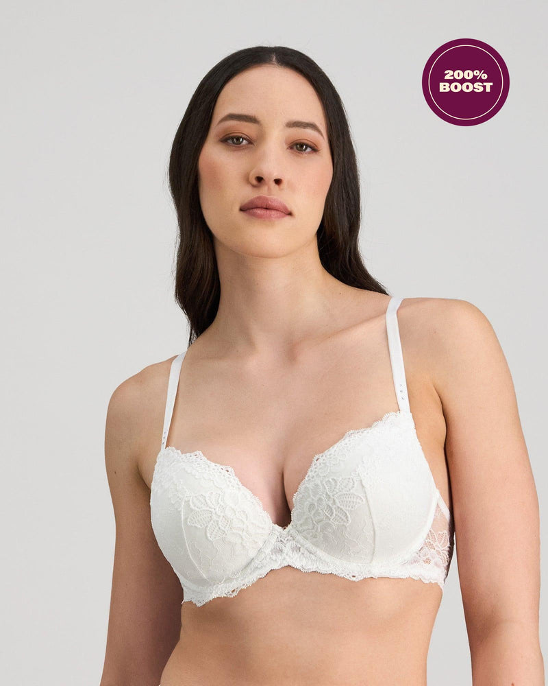 Model wears My Fit Lace Push Up Bra in WHITE. On body front view