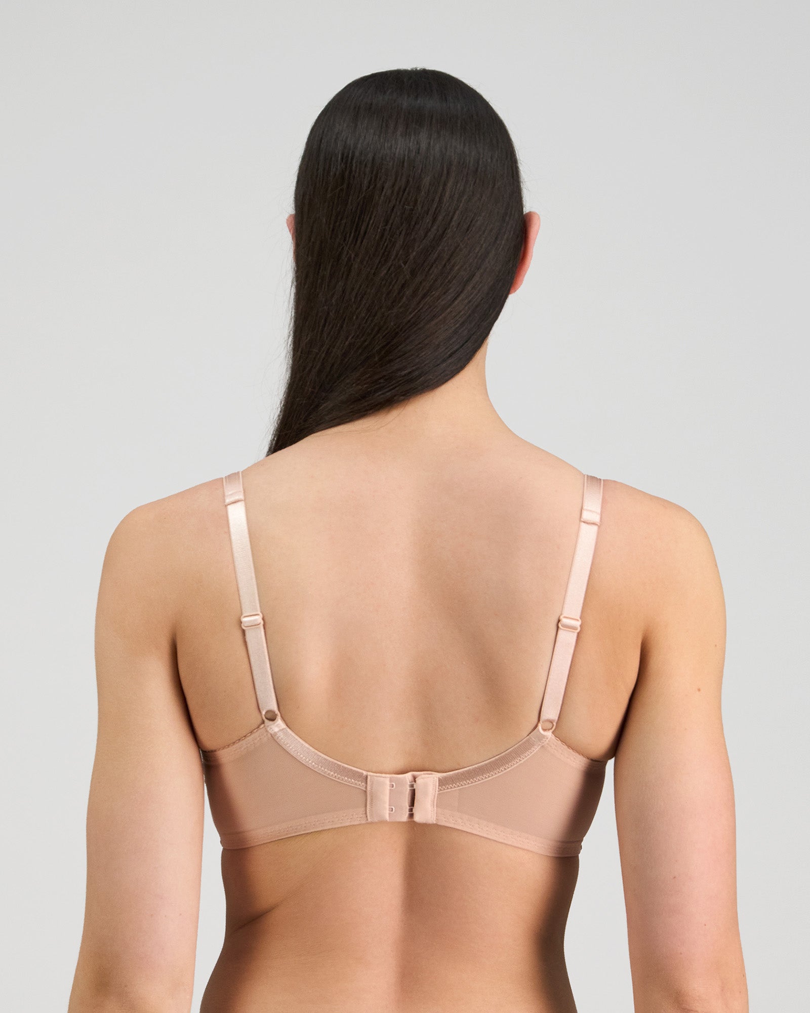 Model wears Golden Hour Underwire Bra in EVENING SAND. On body back view