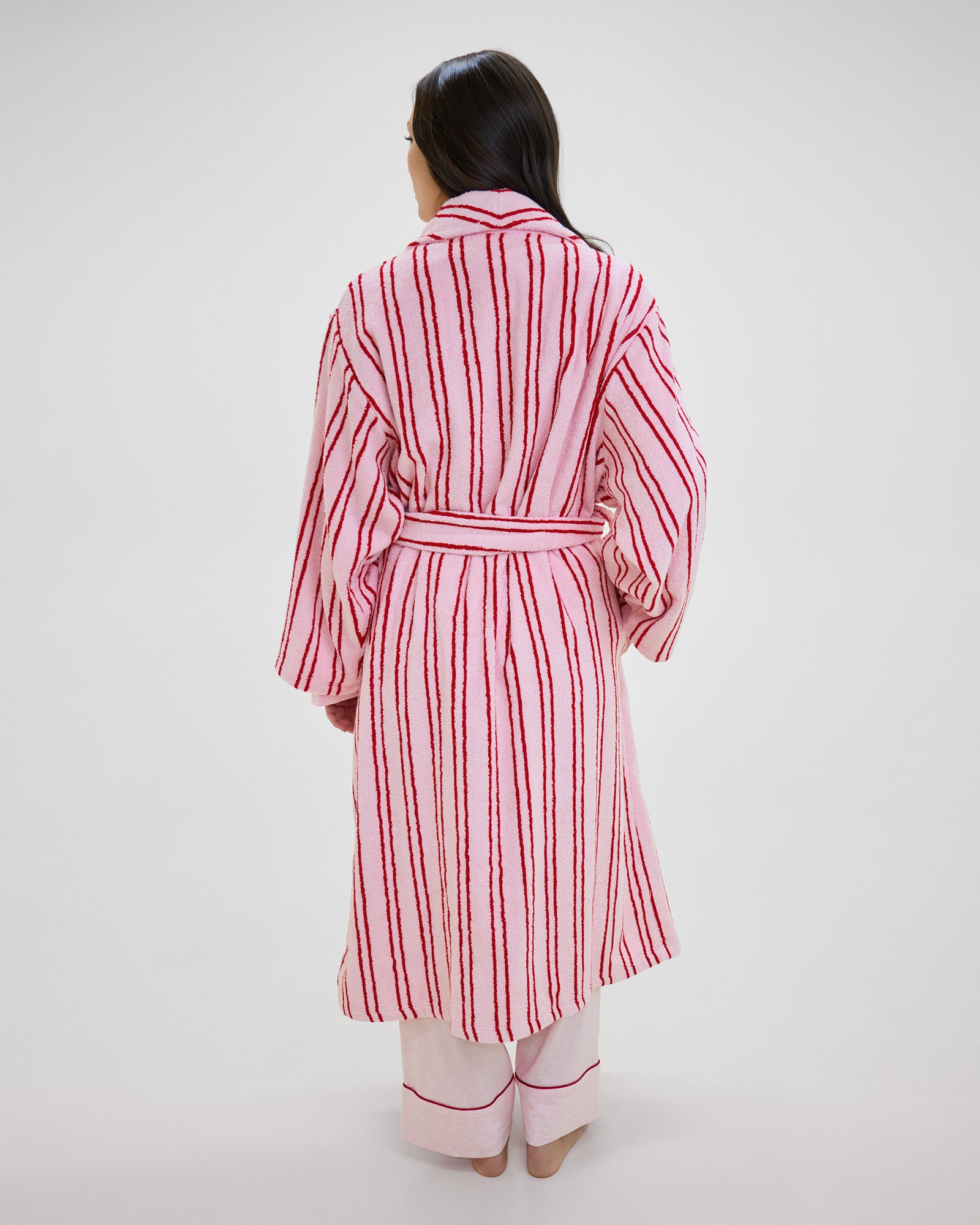 Model wears Riviera Robe in PALE LILAC/SALSA RED. On body back view