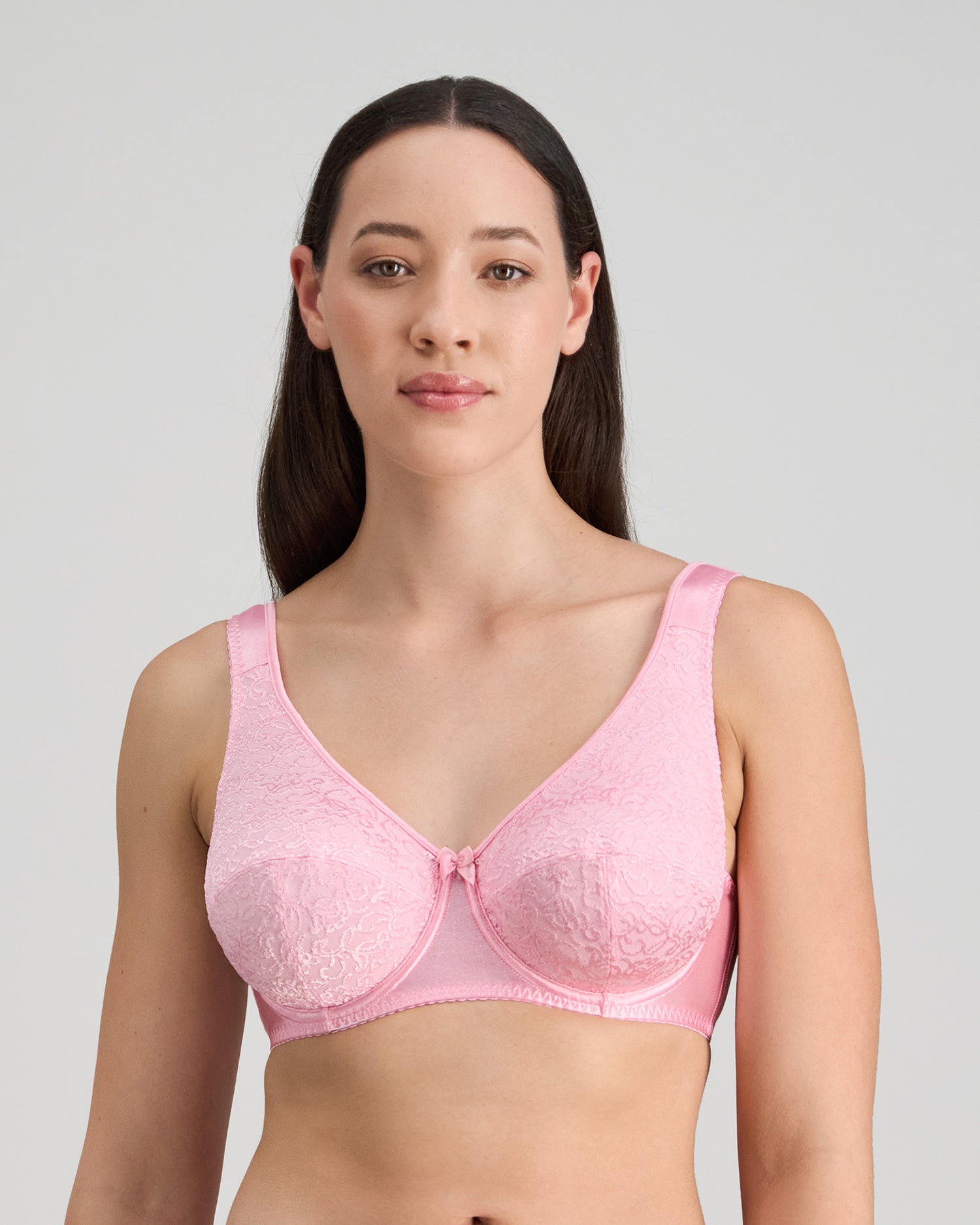 Model wears Charlotte Underwire Bra in FAIRY TALE. On body front view