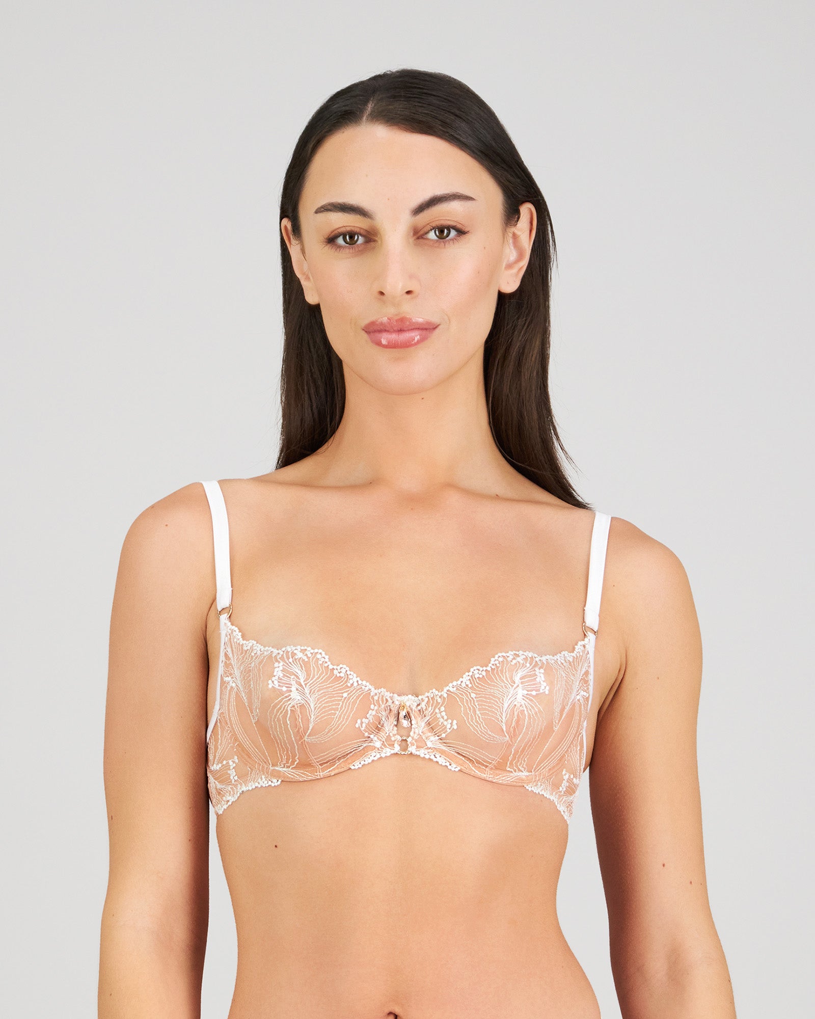Model wears Eros Underwire Bra in SUGAR. On body side view