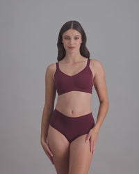 model-poses-in-figg-coloured-bra-and-undies